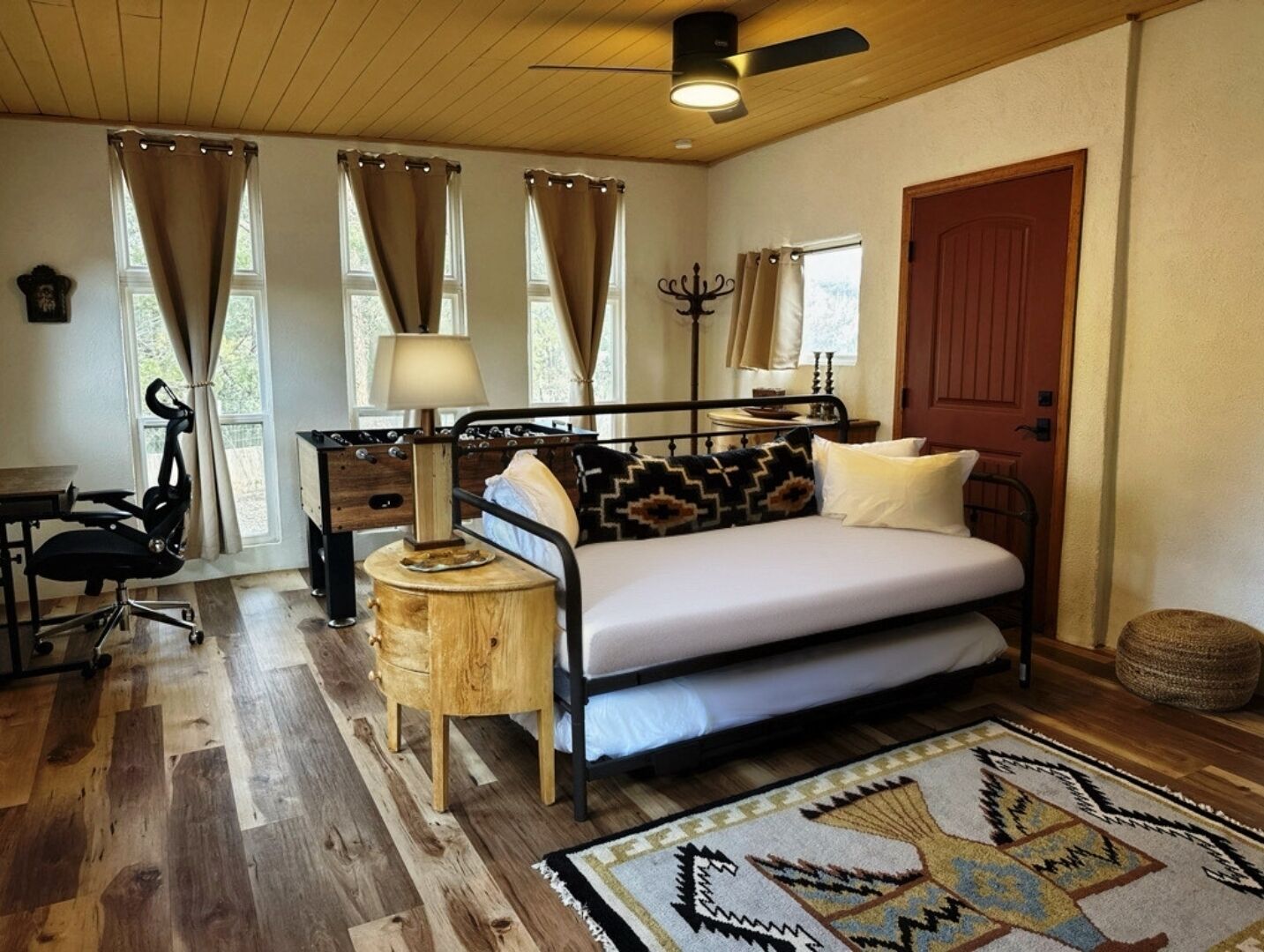 المنشأة من الداخل