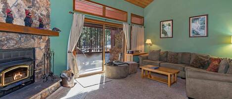 TV, fireplace, DVD player