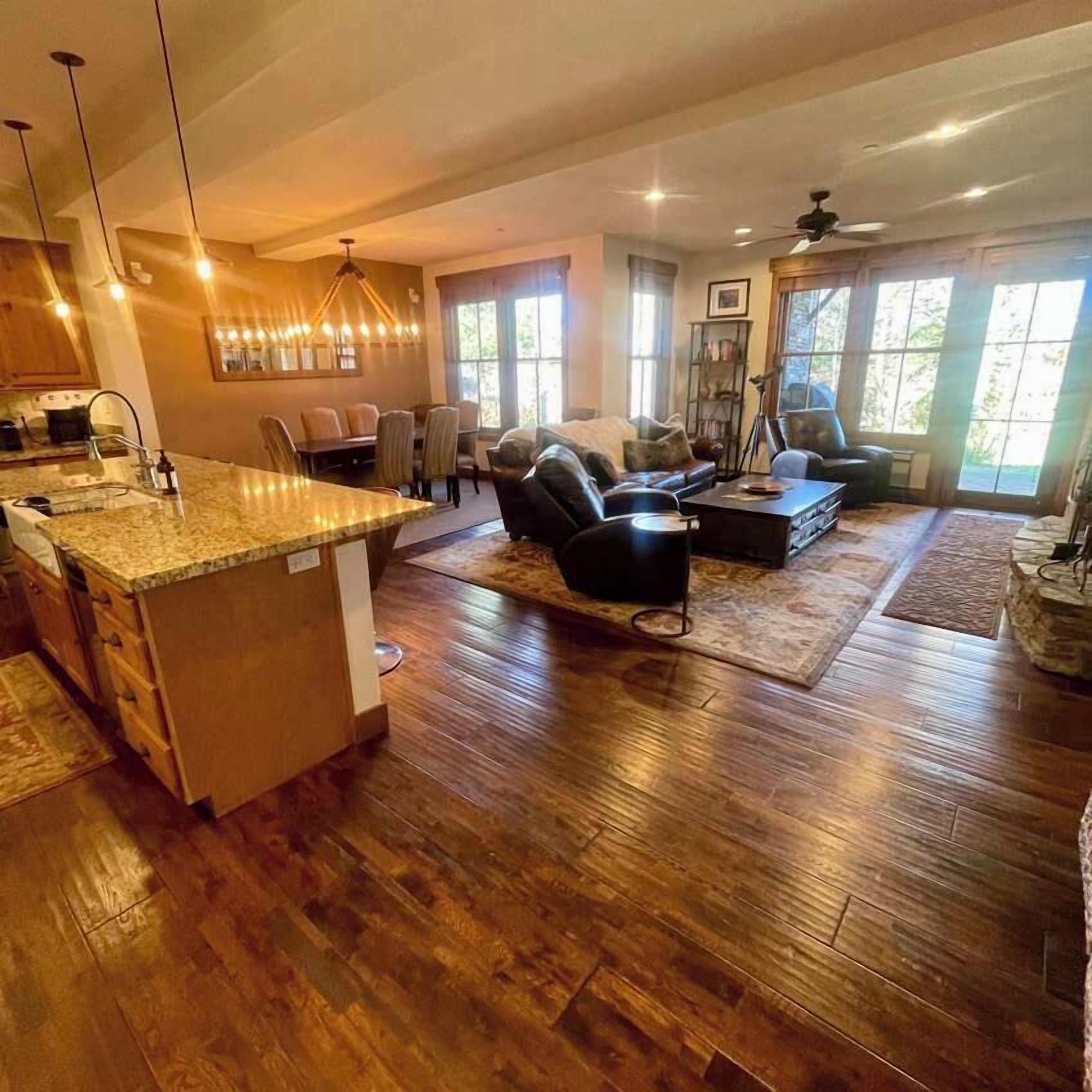 TV, peis, videospill og DVD-spiller