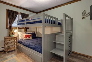 2 chambres, fer et planche à repasser, Wi-Fi gratuit, draps fournis