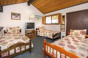 3 bedrooms, WiFi, bed sheets