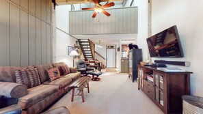 TV, peis og DVD-spiller