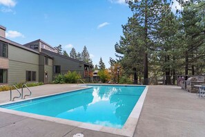Community Pool - Escape to The Summit | Cozy Mammoth Getaway (Mammoth Lakes)