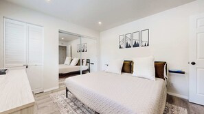 1 bedroom, iron/ironing board, WiFi, bed sheets