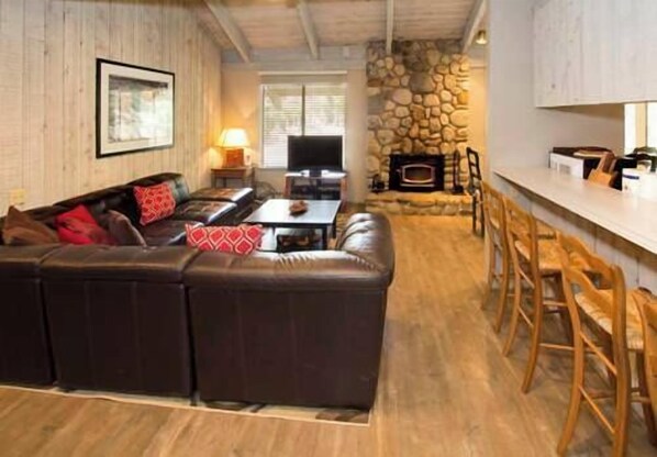 TV, fireplace, DVD player