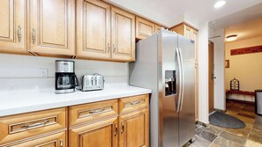 Interior - Aspen Creek #215 | Hot Tubs, Near Golf & Hiking (Mammoth Lakes)