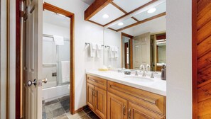 Douche, séchoir à cheveux