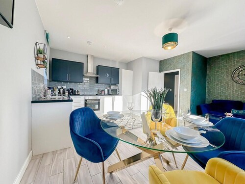 London Charm at Great North Way