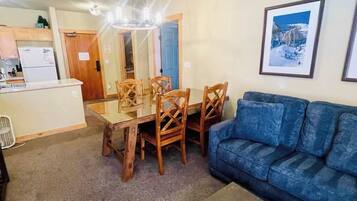 TV, fireplace, DVD player