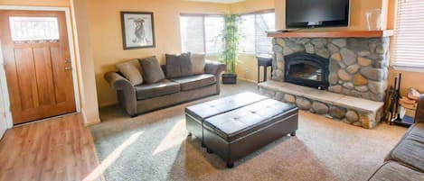 TV, fireplace, DVD player