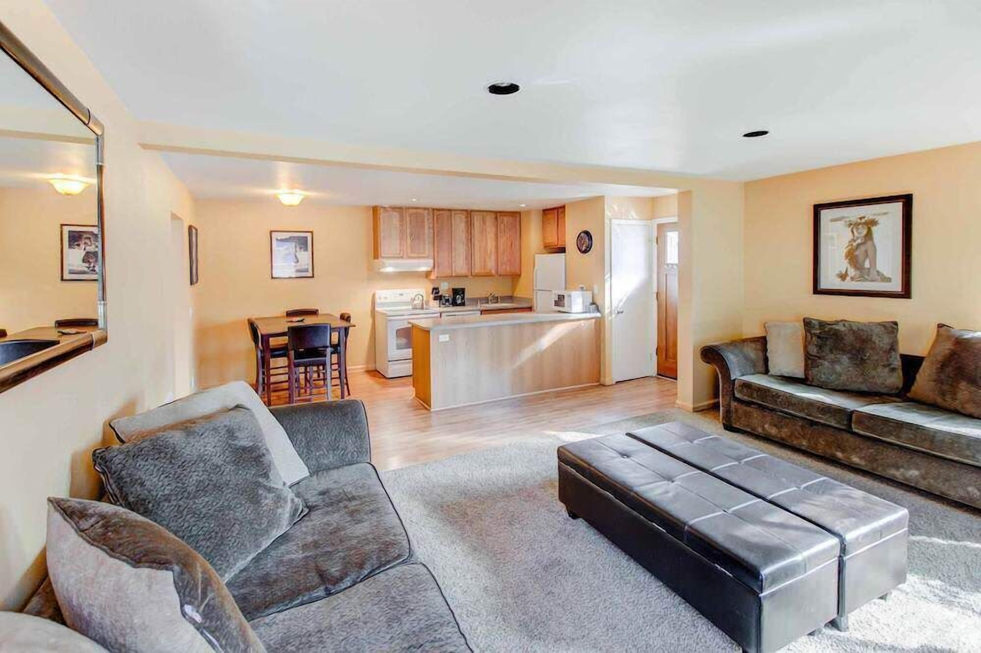 TV, fireplace, DVD player