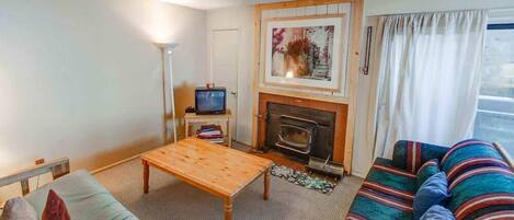 TV, fireplace, DVD player