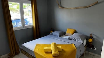 3 bedrooms, iron/ironing board, free WiFi, bed sheets