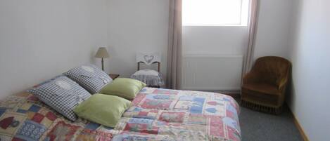 2 Schlafzimmer, Bügeleisen/Bügelbrett, WLAN, Bettwäsche