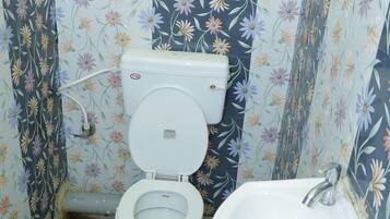 Double or Twin Room | Bathroom | Shower, free toiletries, towels, soap
