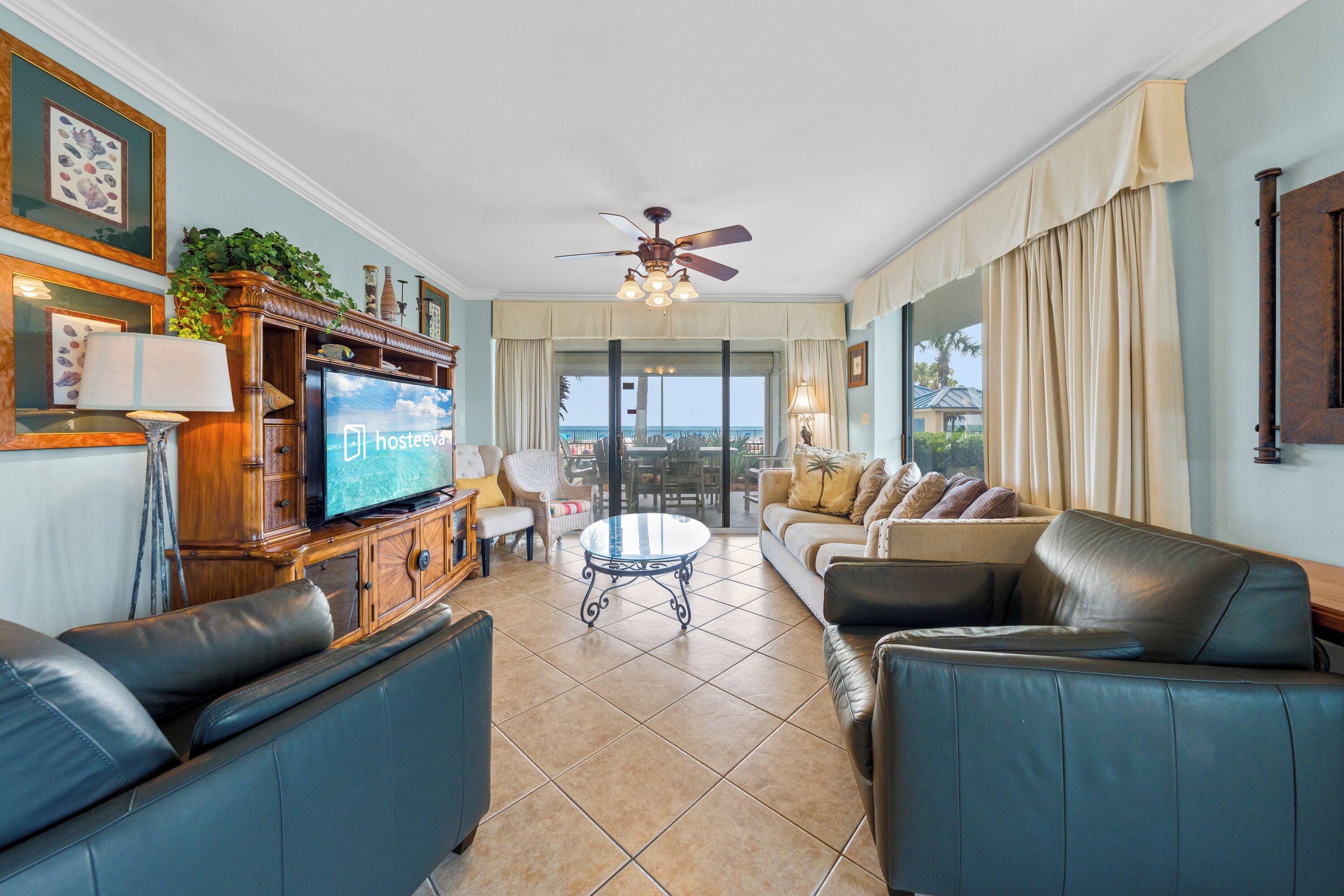 Premium Condo, 3 Bedrooms, Balcony, Pool View | Living room