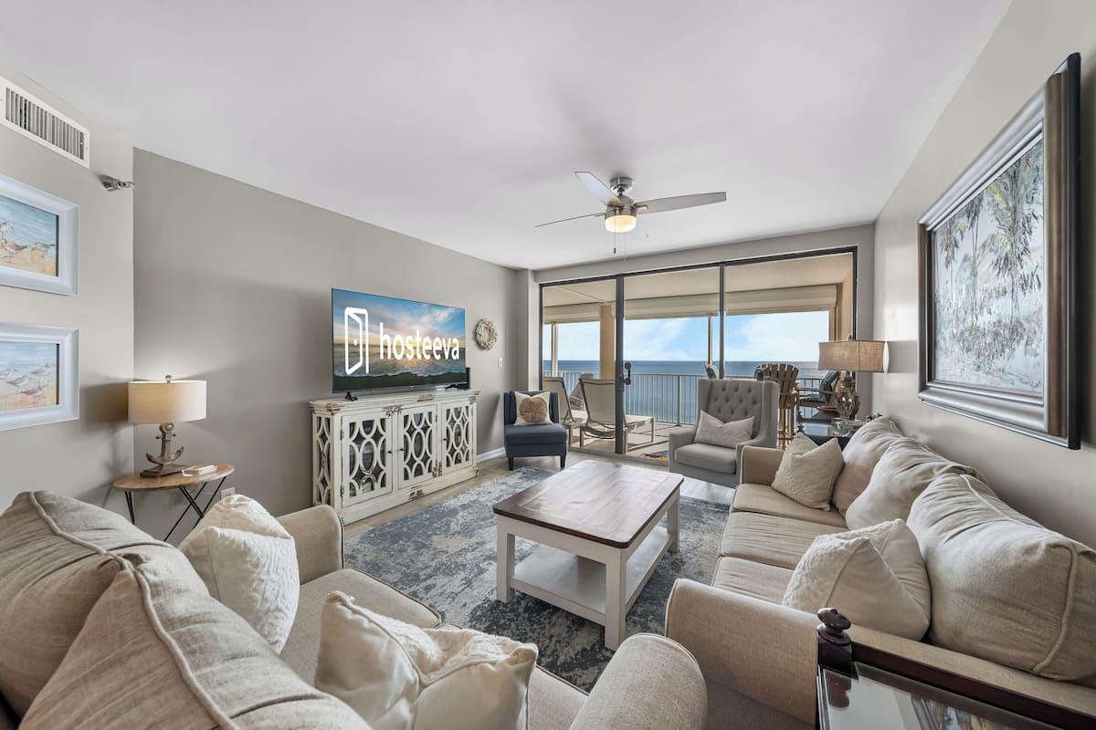 Premium Condo, 3 Bedrooms, Balcony, Beach View | Living room