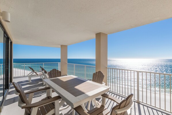 Condo Signature, 3 chambres, balcon, vue sur la plage | Balcon