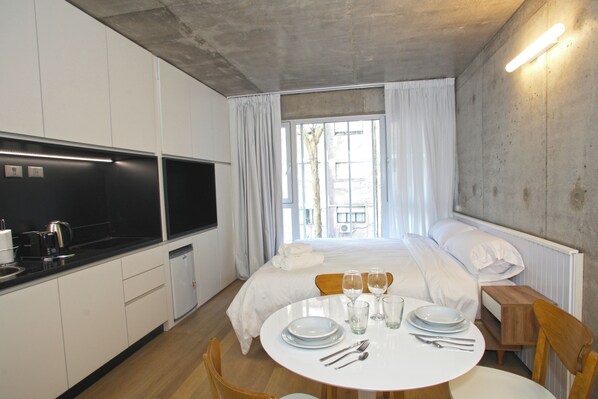 Economy Studio | In-room safe, free WiFi