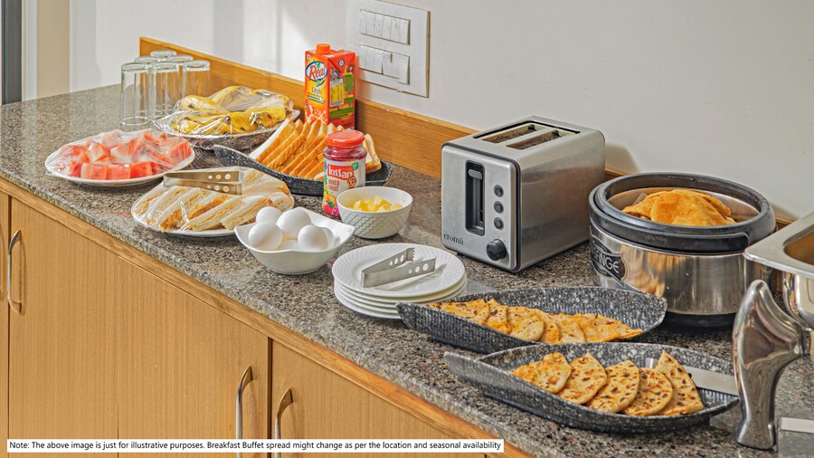 Treebo Sree Varshavilas Regency