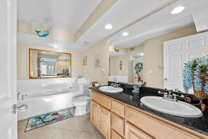 Shower - A222 Ocean Club Villa  A short walk to the beach (Biloxi)