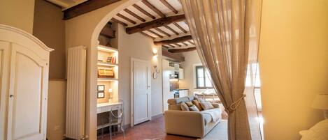 1 sovrum, skrivbord, wi-fi och sängkläder