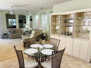 Dining - 55+ Gated Comm - Peaceful 2 bedroom house  in Menifee - 90 Min. Night Required (Menifee)