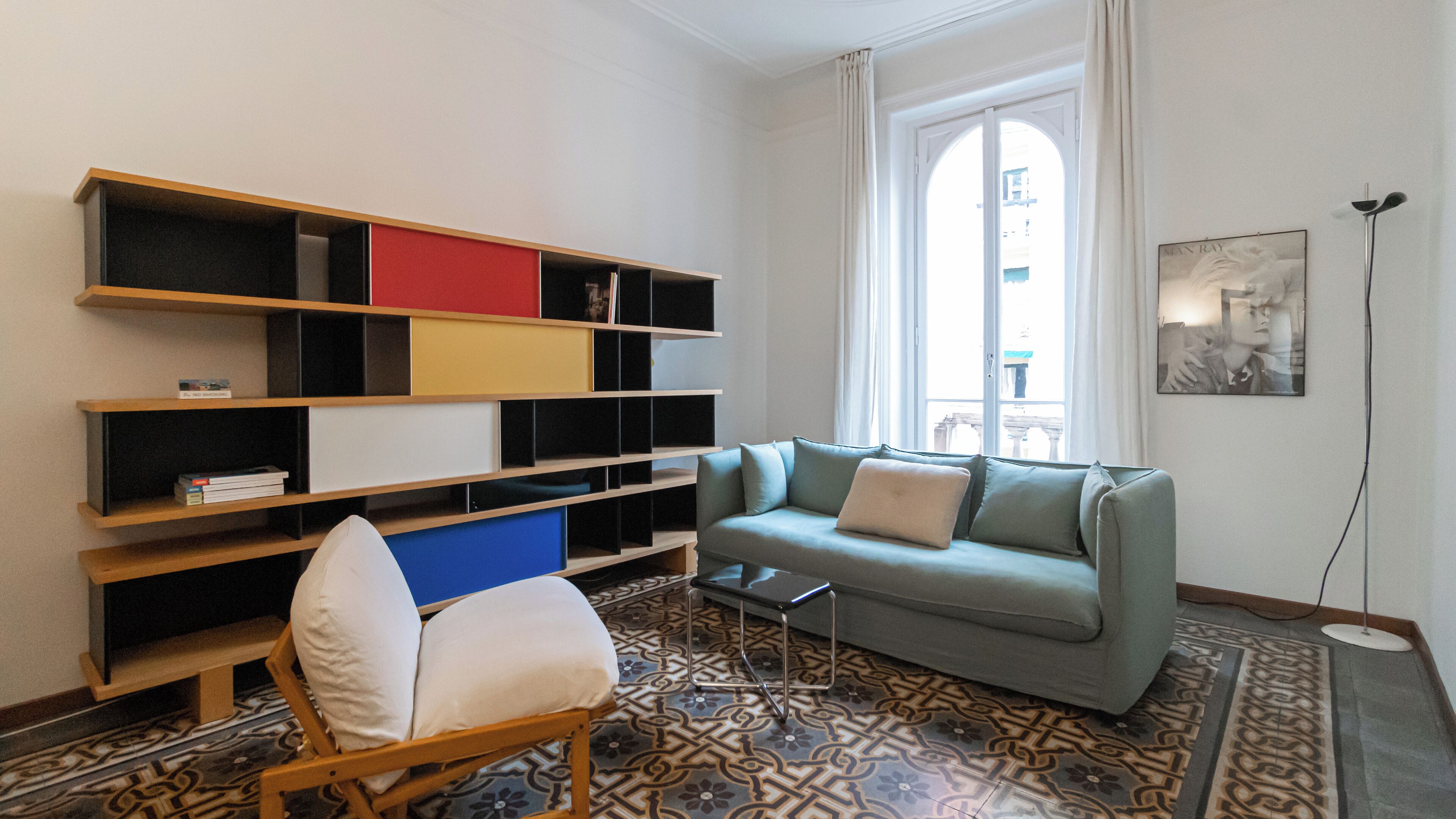 Télévision de 55 pouces avec chaînes par satellite