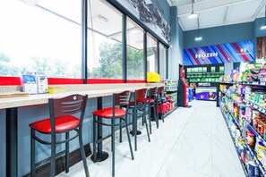 Free daily continental breakfast - Budget Inn By OYO San Augustine (San Augustine)