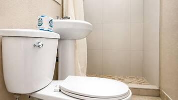 Free toiletries, towels