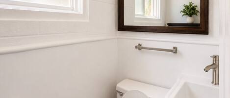 Free toiletries, towels
