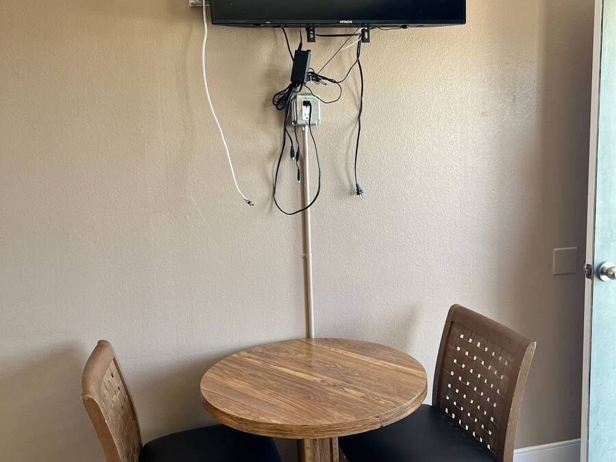 Kamer, 1 queensize bed | Een bureau, gratis wifi, beddengoed