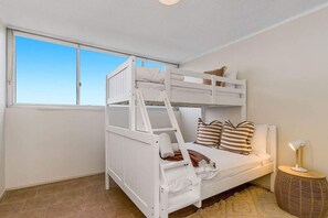 2 bedrooms