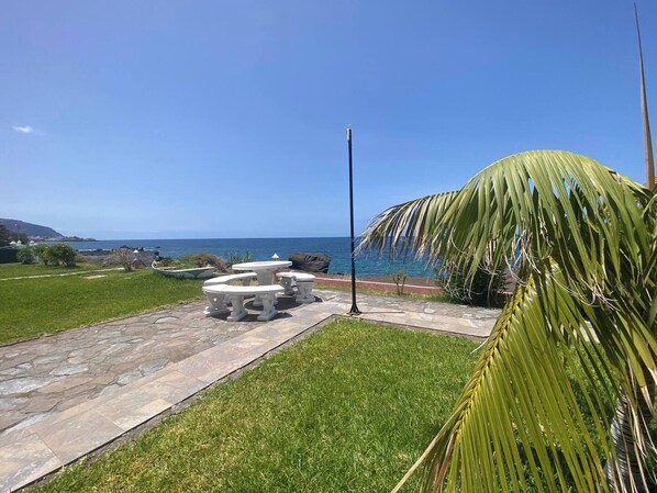 Outdoor dining - Apt. El Guirre Nº 8 - bajo (Valle Gran Rey)