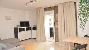 TV - Apt. ManRey 1A - Aguamarina (Valle Gran Rey)