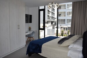 Executive Studio, City View