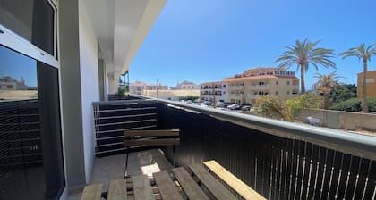 Apt. ManRey 1C - Jade