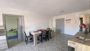 Dining - Apt. ManRey 2B - Zafiro (Valle Gran Rey)