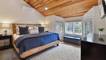 Condo, sacada | 4 quartos, Wi-Fi de cortesia, roupa de cama