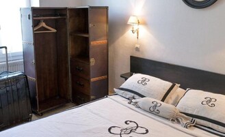 标准双人房 | 熨斗/熨板、免费 WiFi