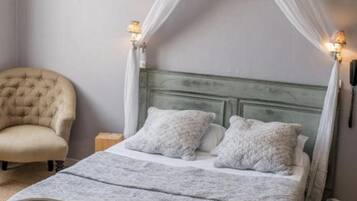 Comfort Double Room | Iron/ironing board, free WiFi
