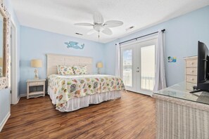 5 bedrooms, iron/ironing board, WiFi, bed sheets - 4 BR Waterview Home- Gameroom- Slps 11- 3 King Bds (North Myrtle Beach)