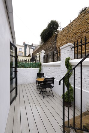 Classic Studio, Patio | Terrace/patio - Brighton Courtyard boutique (Brighton)