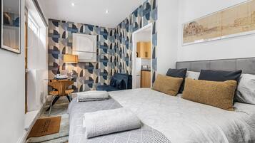 Classic Studio, Patio | Iron/ironing board, free WiFi