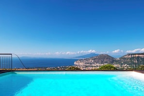 Seasonal outdoor pool - Villa Golfo Di Napoli With Private Pool (Sant'Agnello)