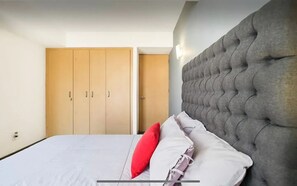 2 habitaciones, escritorio y wifi