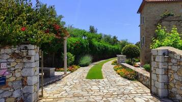 Jardines del alojamiento