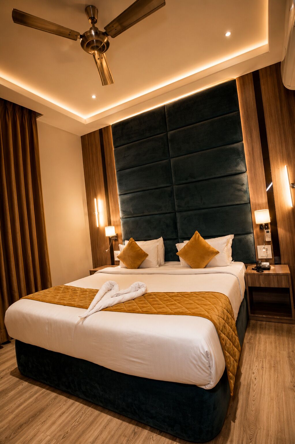 Family Suite | Minibar, desk, laptop workspace, soundproofing