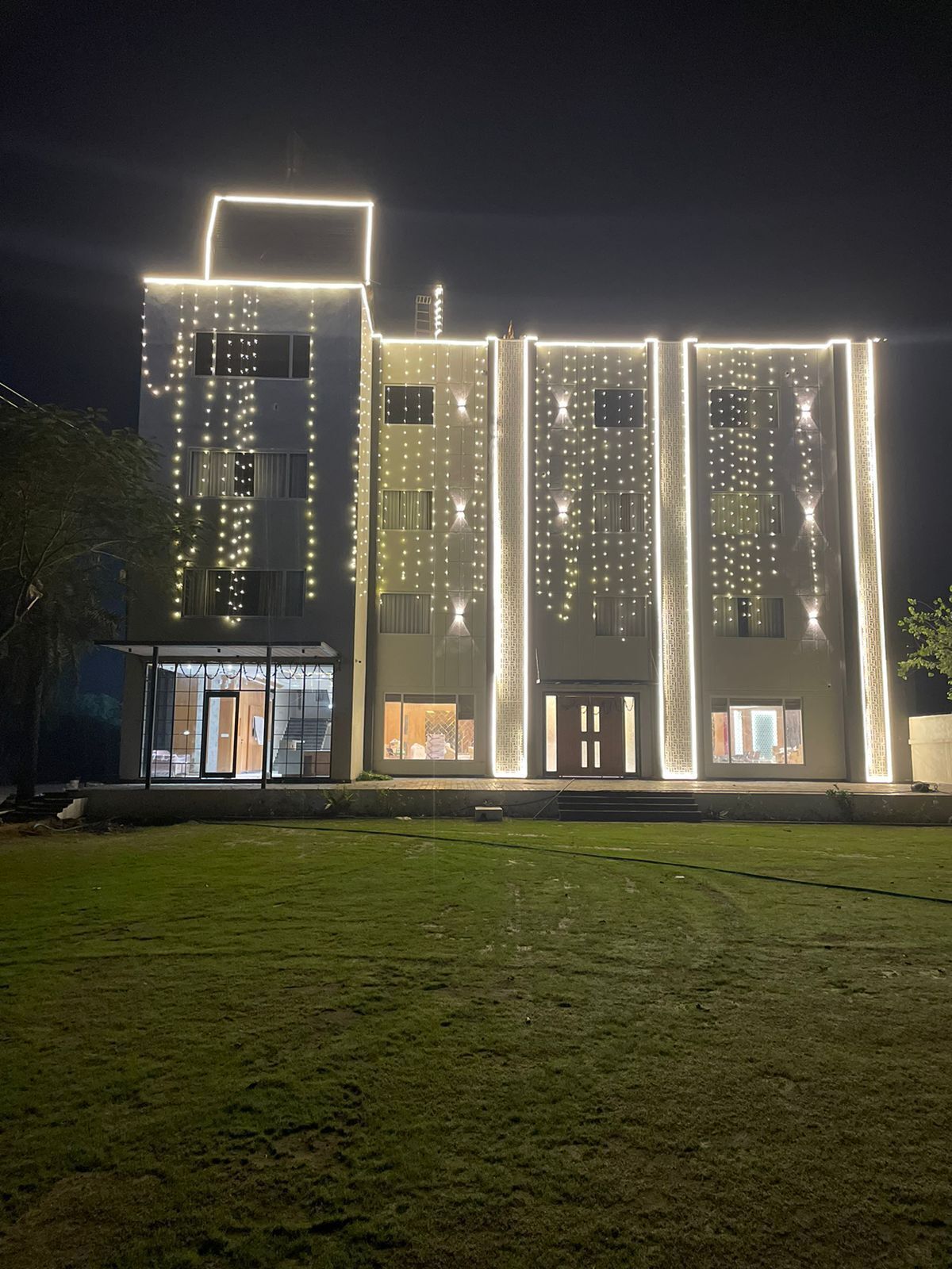 Front of property - evening/night