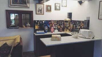 Bar (in der Unterkunft)